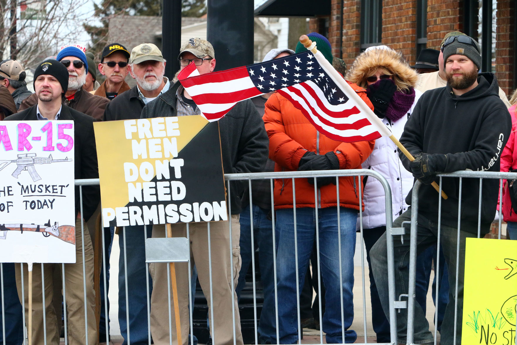 Gallery: March for Our Lives counterprotesters in Valparaiso